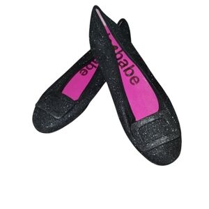 le babe black shimmery flats size 9 leather buckle detail